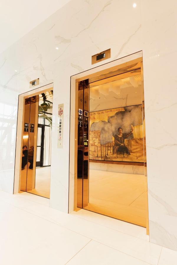 Ette Luxury Hotel & Spa Four Corners Εξωτερικό φωτογραφία The elevators at the Ritz-Carlton, Dubai