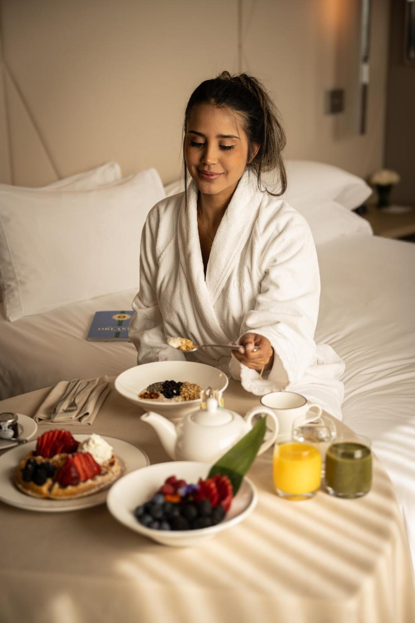 Ette Luxury Hotel & Spa Four Corners Εξωτερικό φωτογραφία A woman wearing a bathrobe