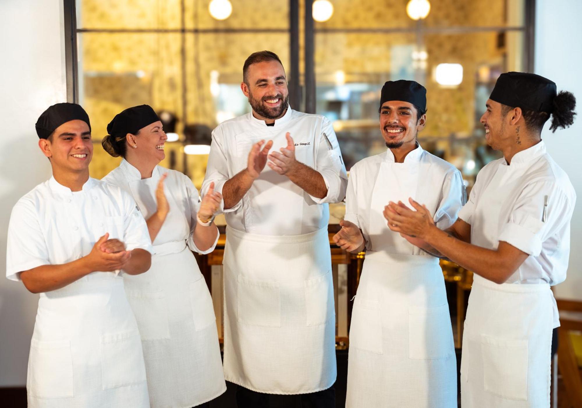 Ette Luxury Hotel & Spa Four Corners Εξωτερικό φωτογραφία Chef and his team